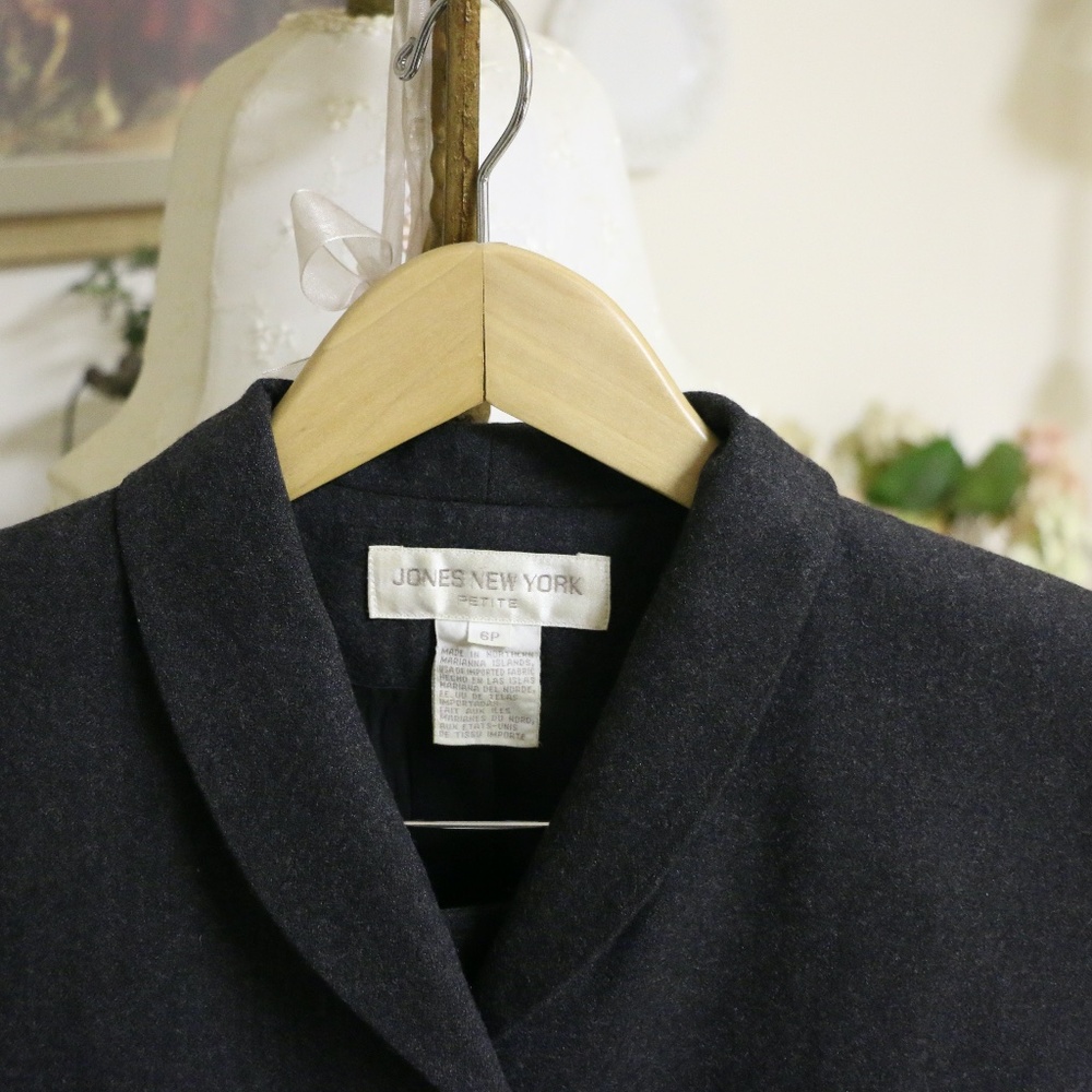 Black Wool Jones New York Blazer